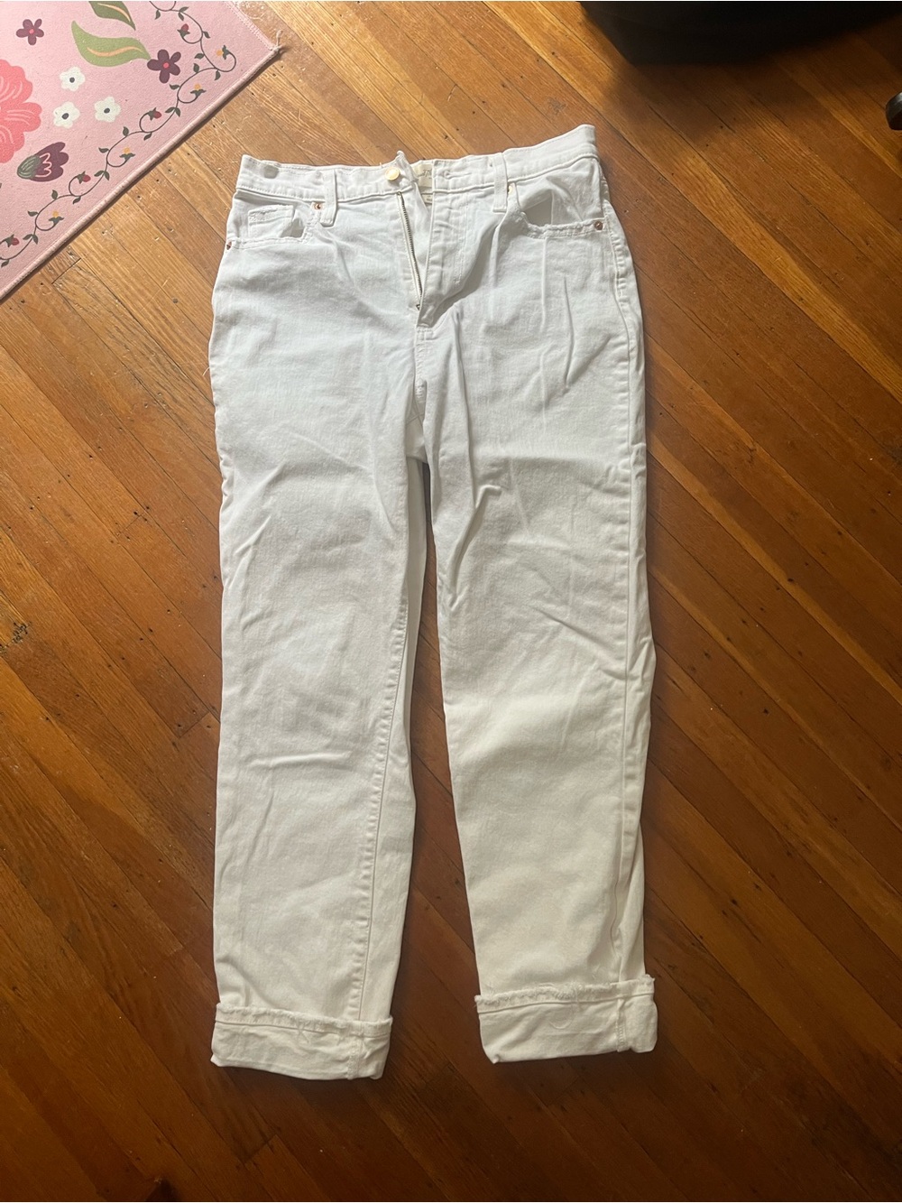 Universal Thread White Boyfriend Jeans - Relaxed Fit